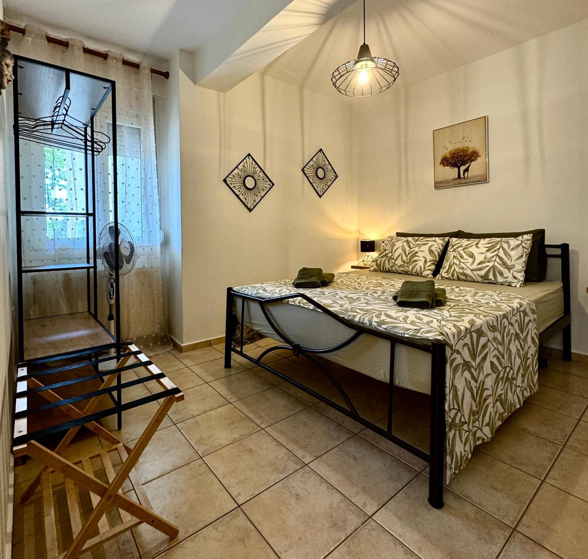 Agis Apartment Kavala Bagian luar foto