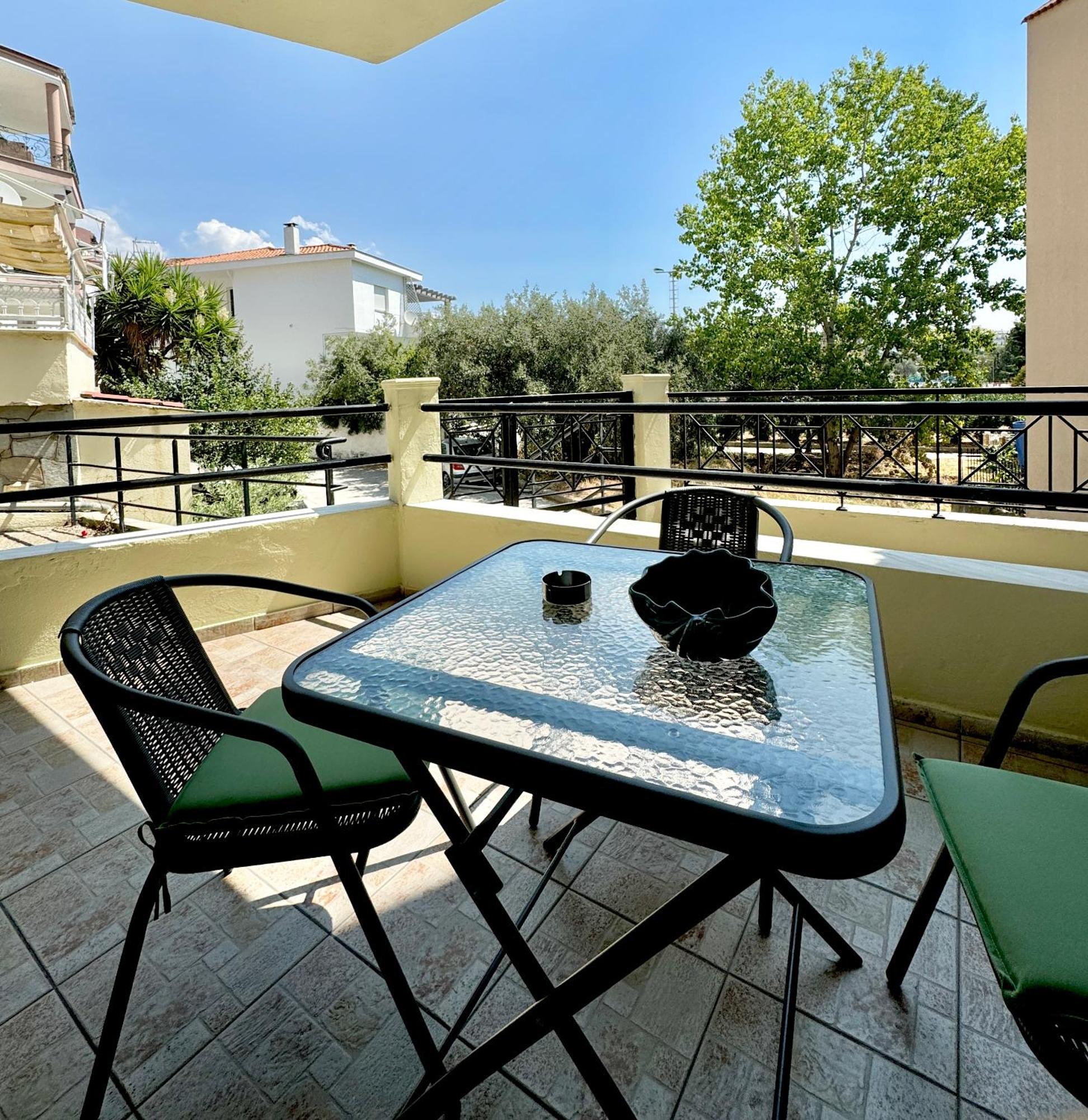 Agis Apartment Kavala Bagian luar foto